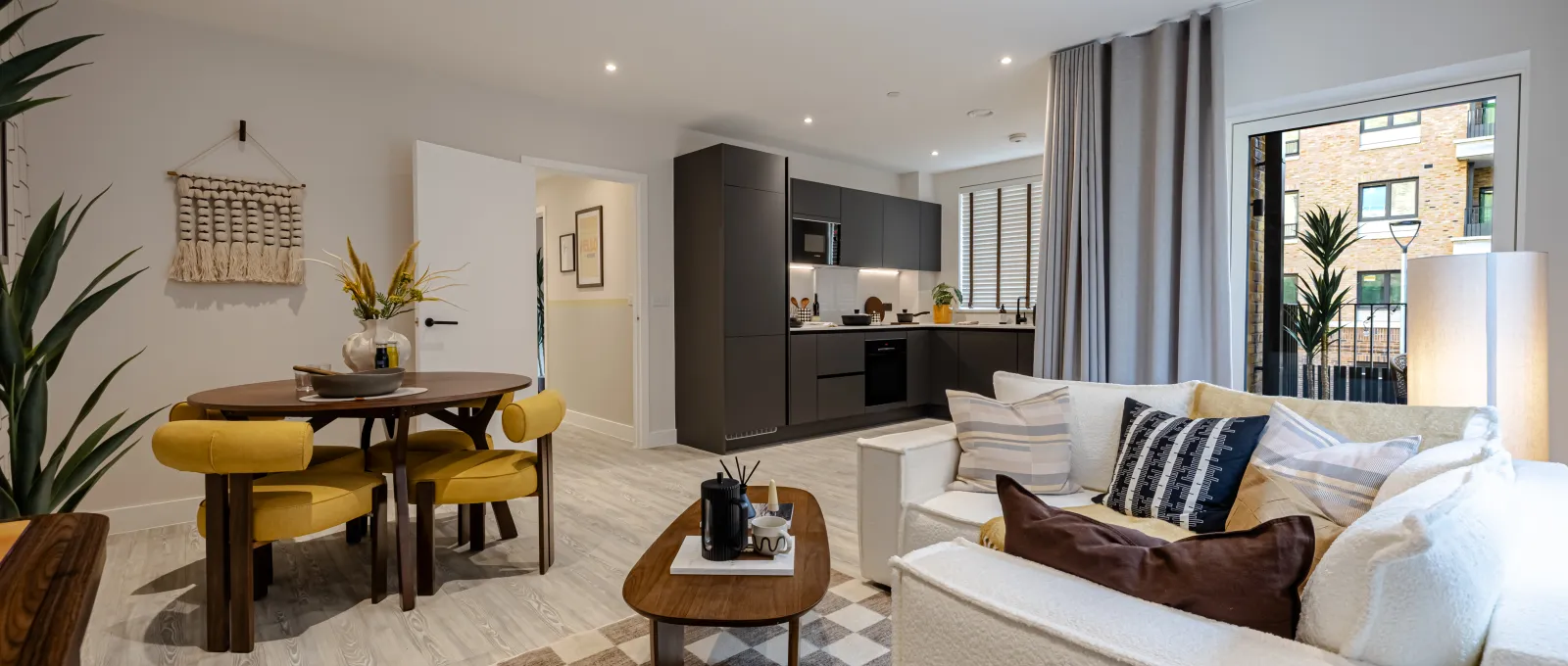 North Gate Park - Apartment 43 - Show Home - Living/kitchen/dining 