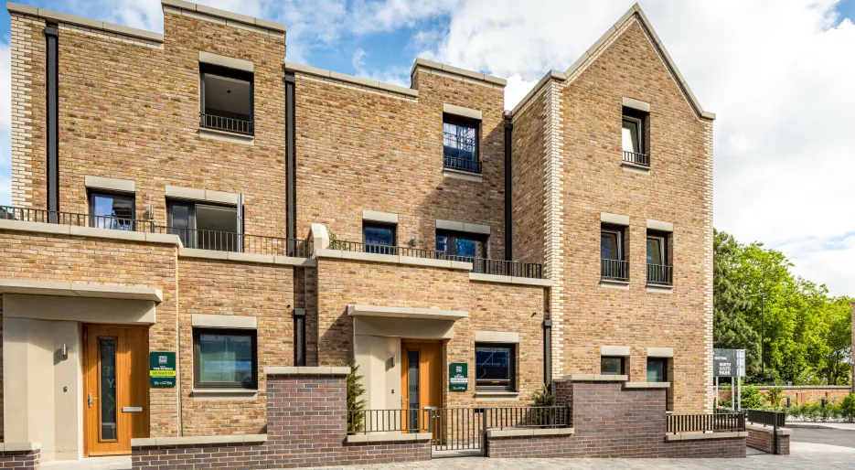 North Gate Park - Plot 2 The Ash - Houses exterior