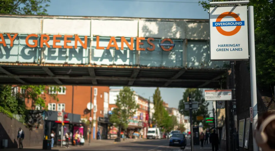 Haringey Green Lanes Station