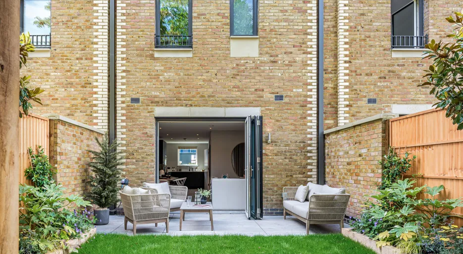 North Gate Park Plot 2 The Ash SH Rear Garden