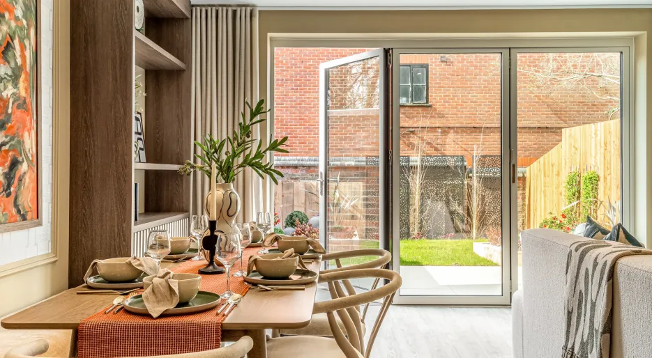 North Gate Park - Pine, Number 9 - Show Home - Kitchen/living/dining 