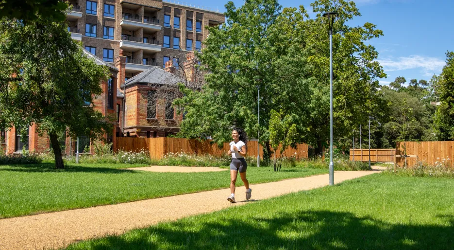Lifestyle Shoot - Mulberry Gardens - North Gate Park (2).jpg